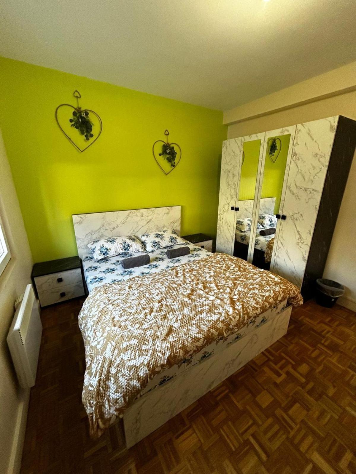 Best Holliday Home For Family Newly Renovated Garges-lès-Gonesse Eksteriør bilde